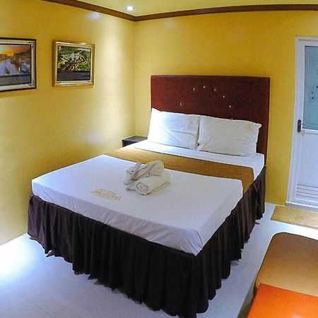 Reddoorz Plus @ Taj Hotel Tuguegarao Luaran gambar