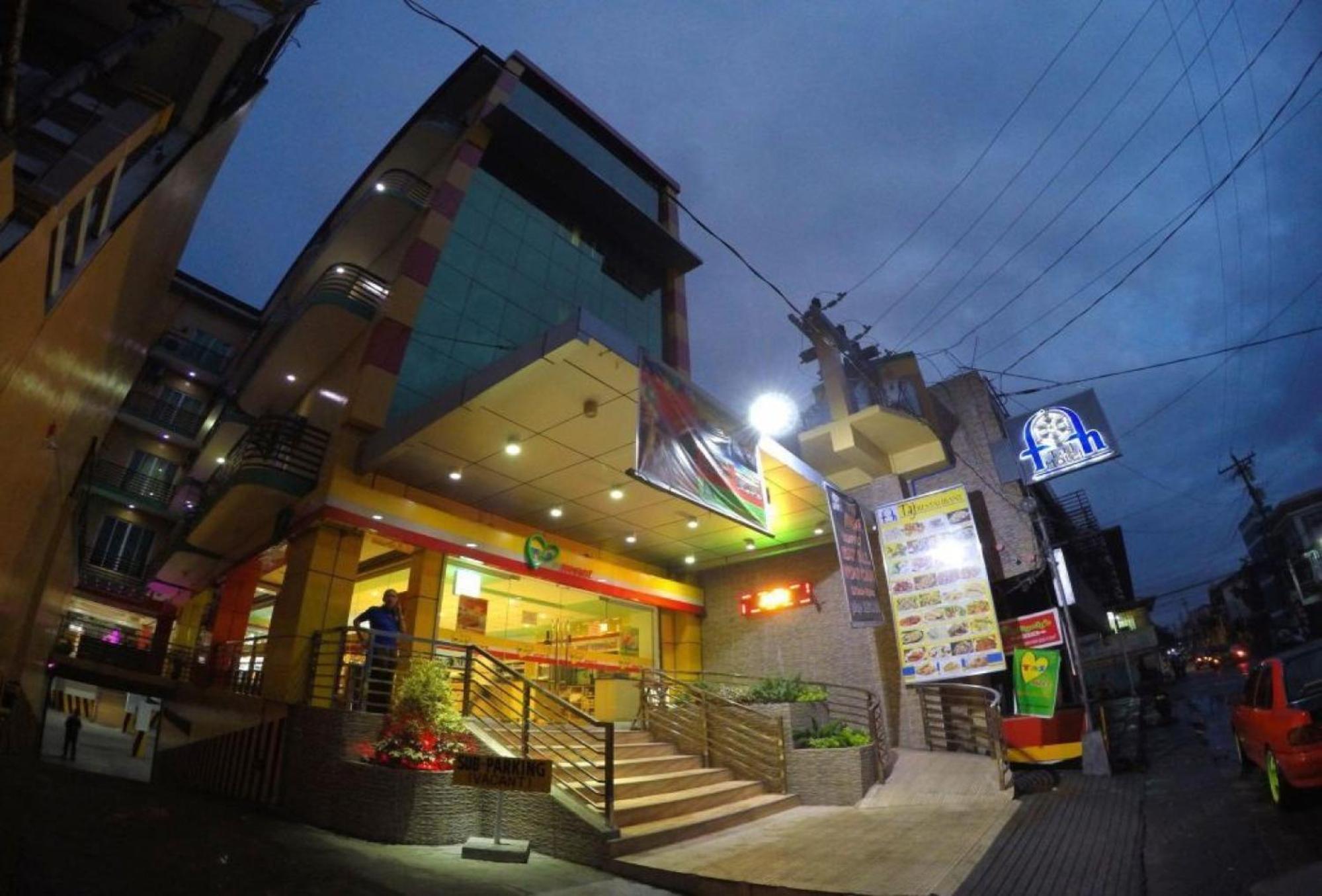 Reddoorz Plus @ Taj Hotel Tuguegarao Luaran gambar