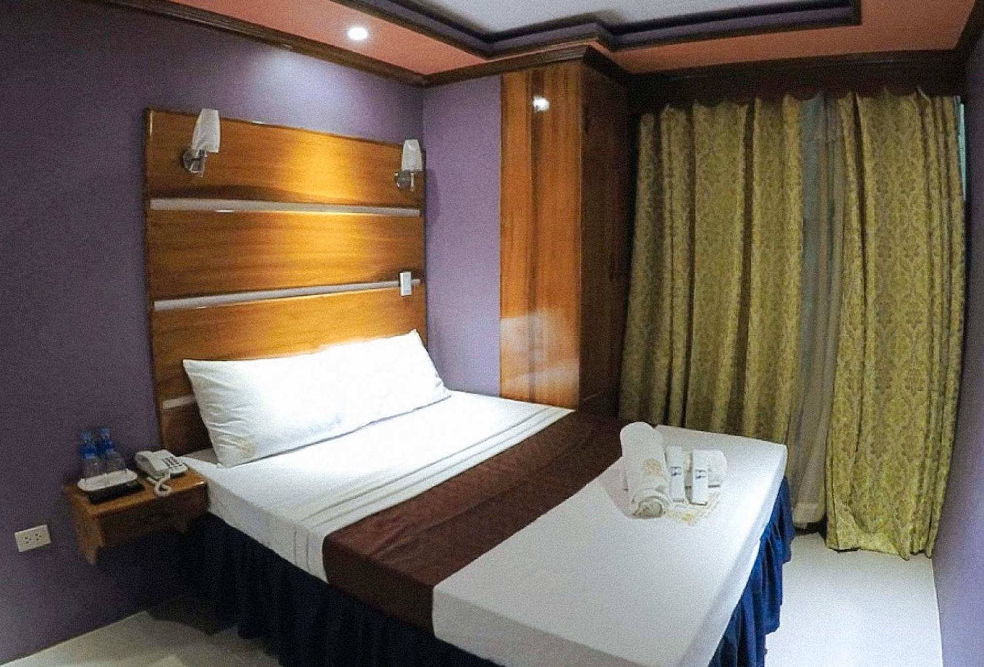 Reddoorz Plus @ Taj Hotel Tuguegarao Luaran gambar