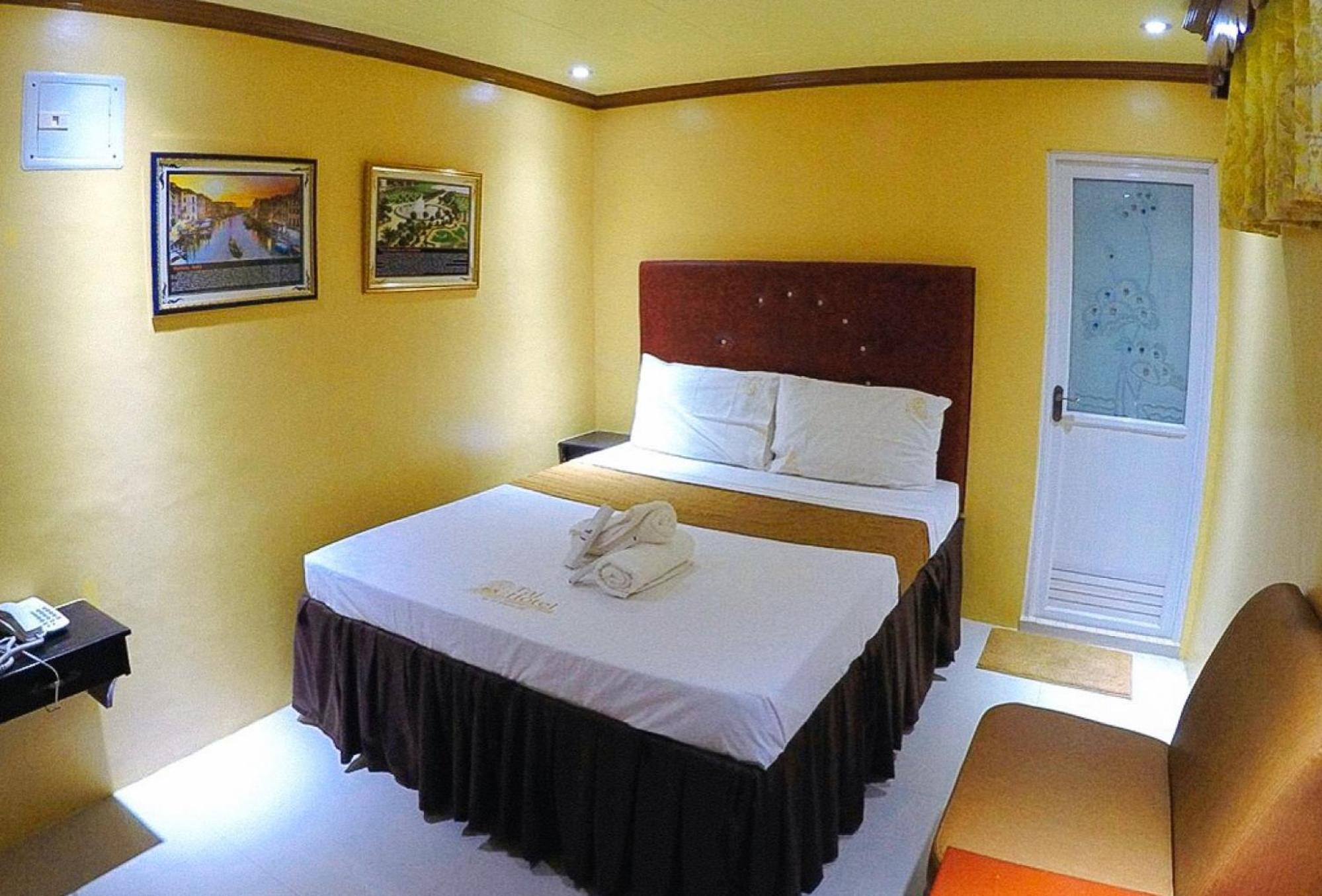 Reddoorz Plus @ Taj Hotel Tuguegarao Luaran gambar
