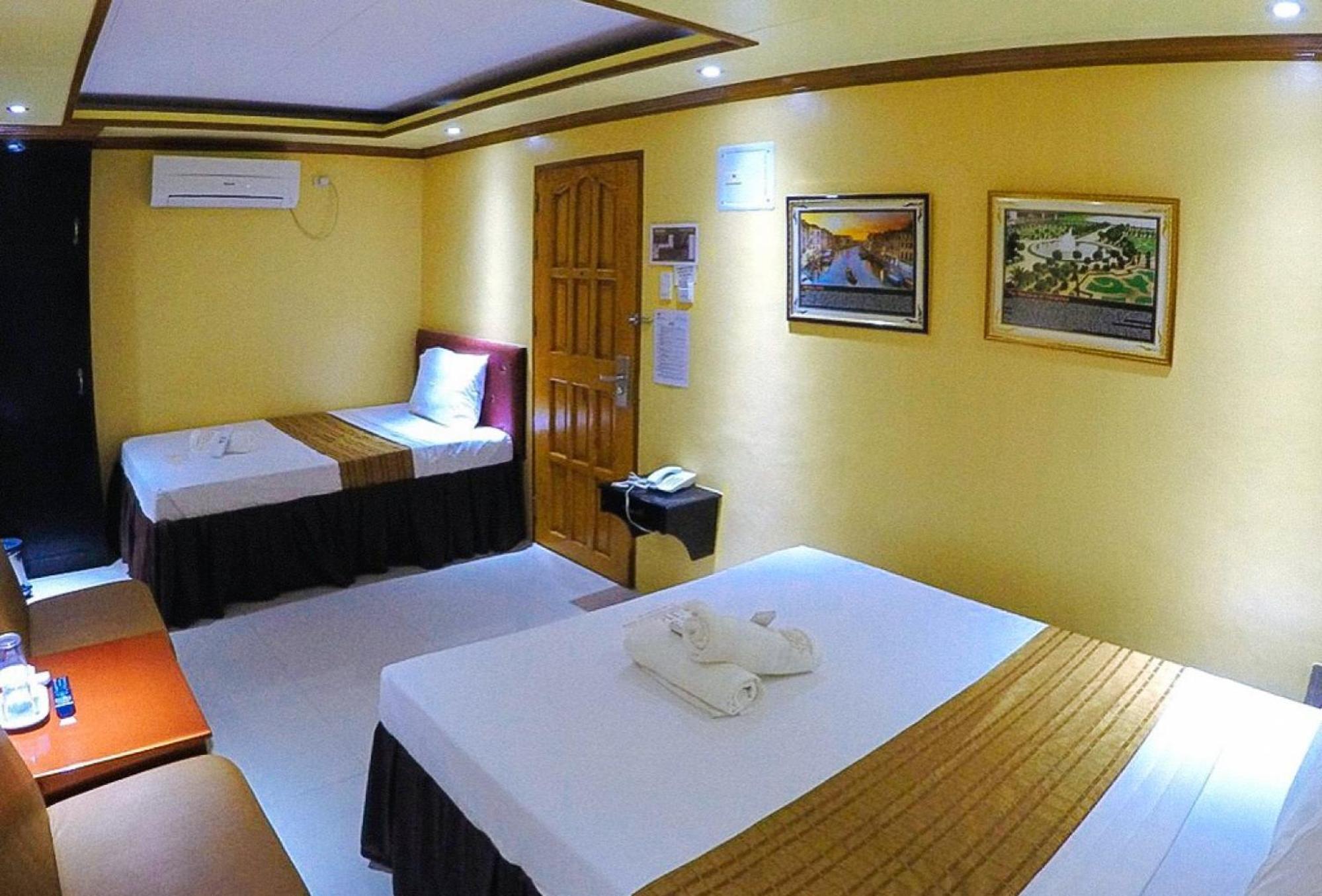 Reddoorz Plus @ Taj Hotel Tuguegarao Luaran gambar