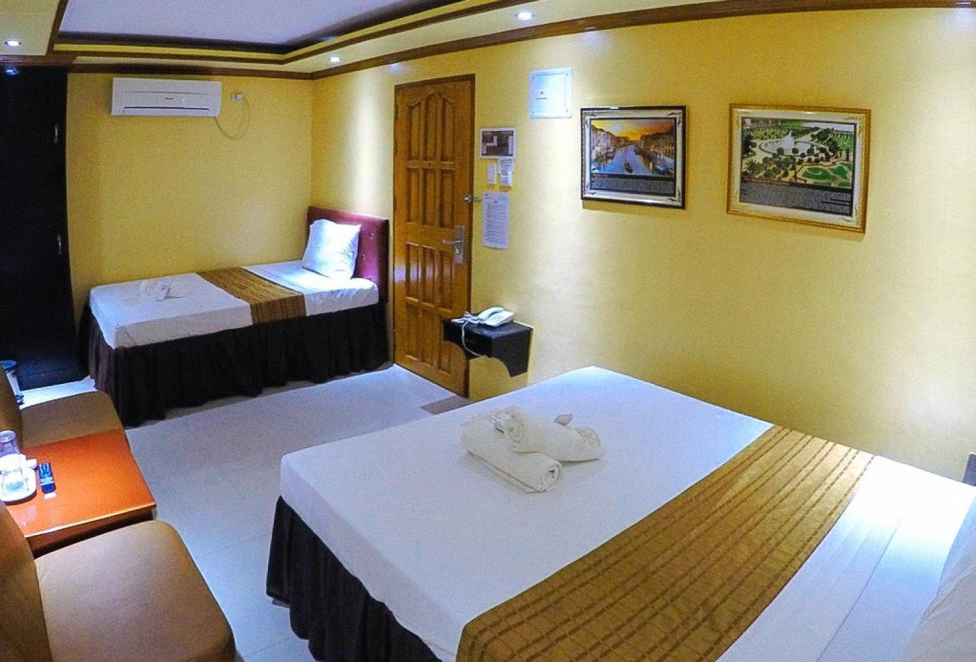 Reddoorz Plus @ Taj Hotel Tuguegarao Luaran gambar