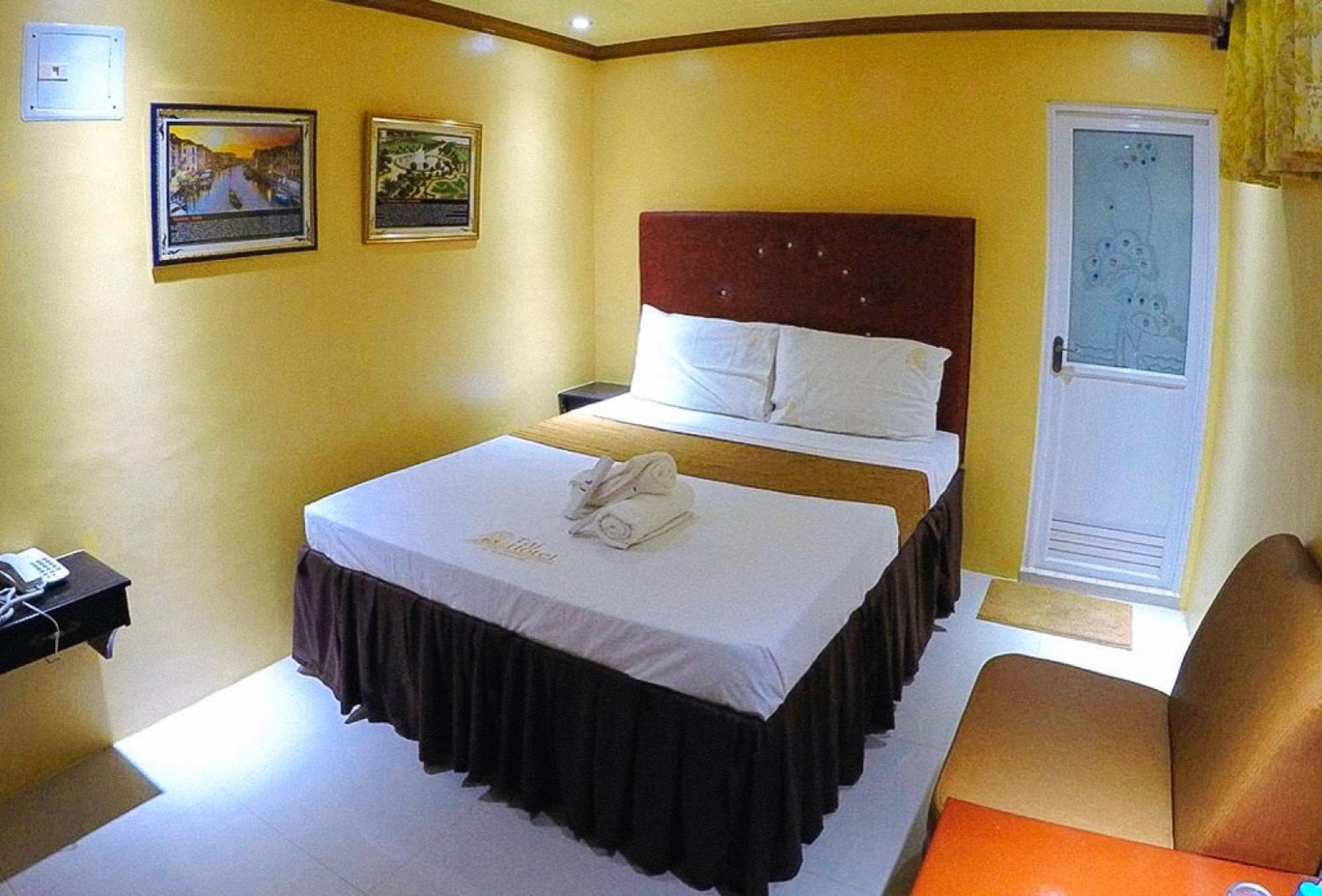 Reddoorz Plus @ Taj Hotel Tuguegarao Luaran gambar